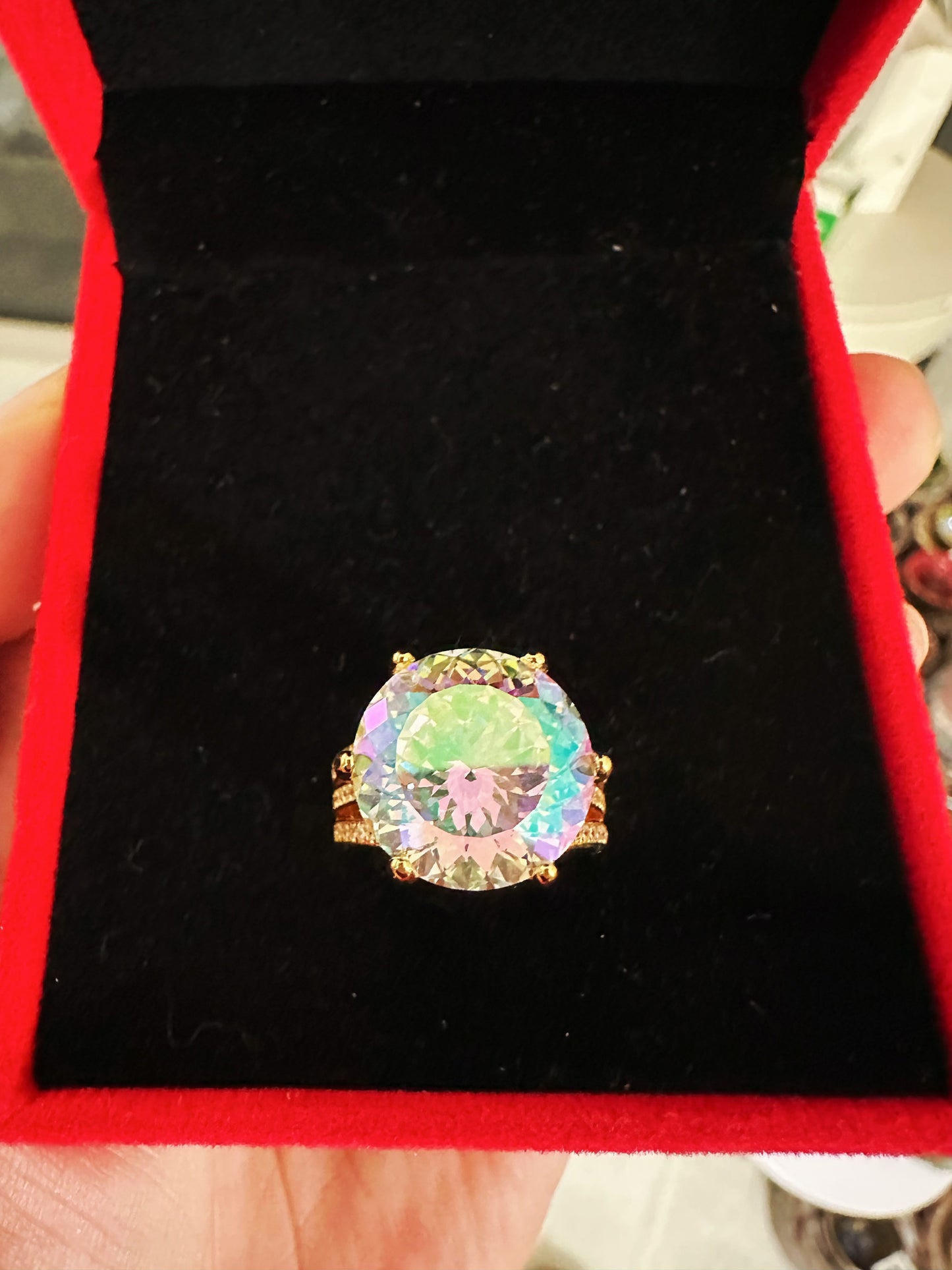 Gemstone ring
