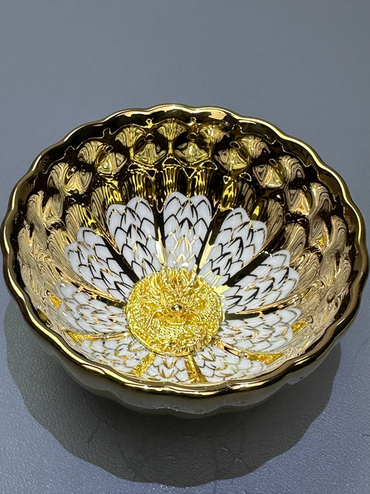 Golden dragon cup